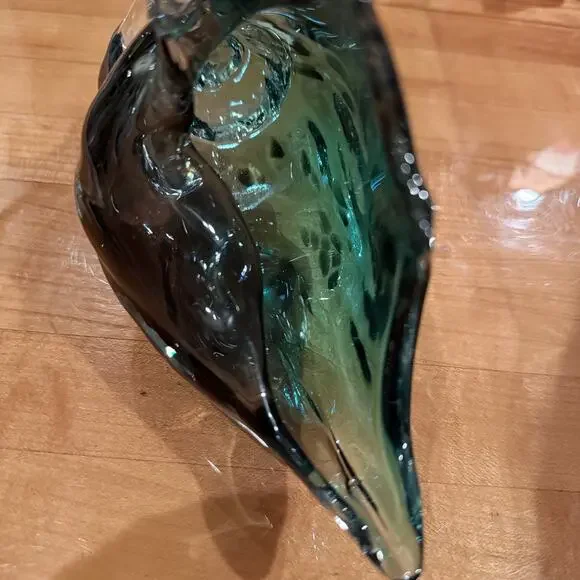 Hand blown Glass Seashell teal green with gold accents New - Picture 6 of 7